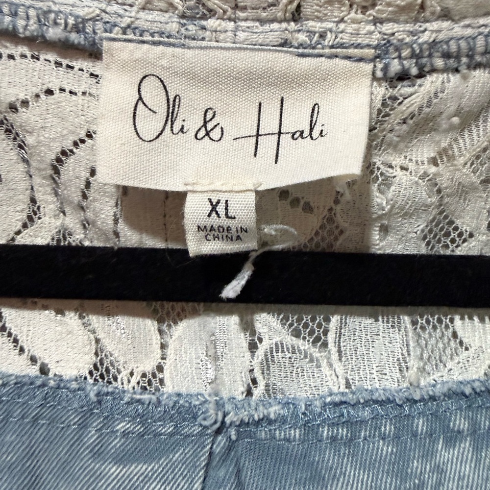 Oli & Hali Blue Denim with Lace Detail - Picture 3 of 10